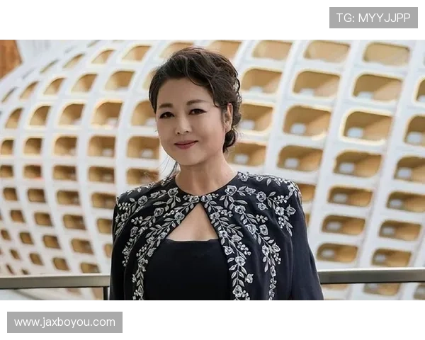 荧屏上的温暖力量：王茜华的国民好媳妇养成记